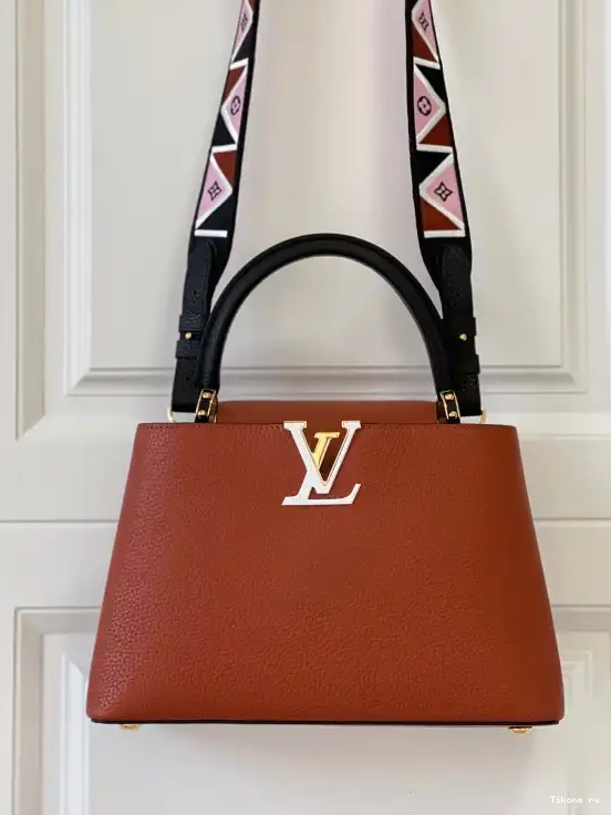 Affordable LOUIS CAPUCINES VUITTON MM 0509
